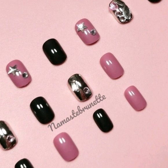 3D Pink Hearts Stars Rhinestone Press On Nails - Picture 5 of 12